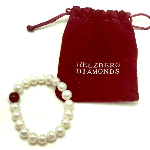 HELZBERG DIAMONDS Freshwater pearl bracelet. - Picture 2 of 2